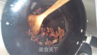香肠炒毛豆的做法步骤：3