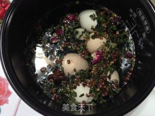 【雪山玫瑰茶叶蛋】----浪漫飘香的做法步骤：5