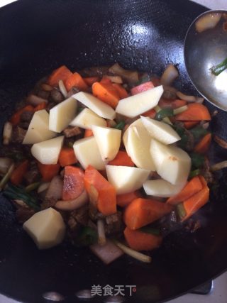 牛肉炖时蔬的做法步骤：10