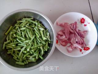 肉片炒豆角的做法步骤：2