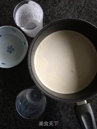【南阳雪花冻】消暑爽口的南洋味的做法步骤：3