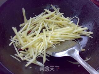 牛肉炒土豆的做法步骤：4