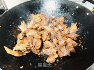 子姜葛根焖鸭的做法步骤：4