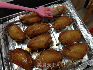 【蜜汁烤鸡中翅】----香甜美满的做法步骤：4