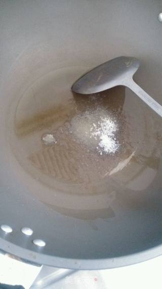 马铃薯焖鸡肉的做法步骤：2