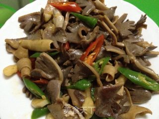 红绿椒爆炒鸡杂的做法步骤：5