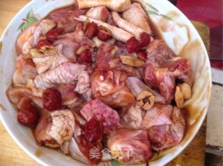 蚝油红枣蒸鸡的做法步骤：4