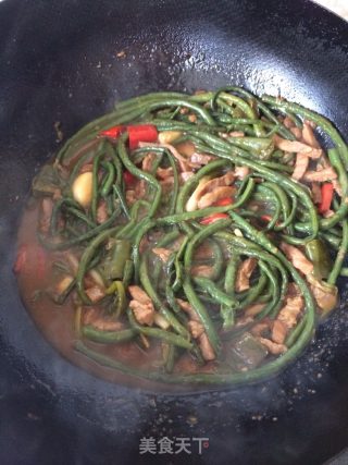 肉焖豆角的做法步骤：11