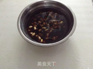 营养黑豆浆的做法步骤：1