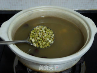 绿豆莲子汤的做法步骤：8