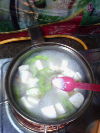 丝瓜豆腐汤的做法步骤：7