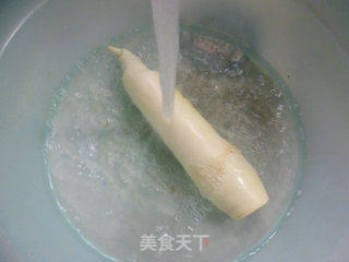 带豆甜虾炒茭白的做法步骤：2