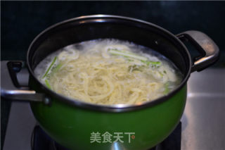 【芦笋鲜虾手作面】的做法步骤：1