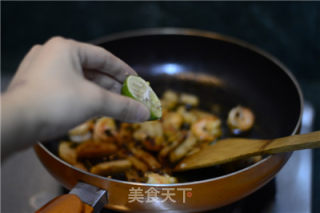 【芦笋鲜虾手作面】的做法步骤：6