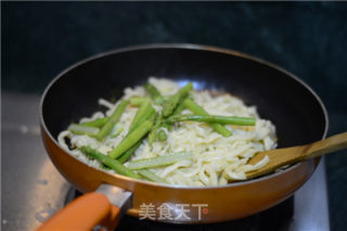 【芦笋鲜虾手作面】的做法步骤：7