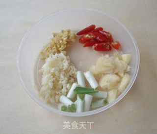 鲜香干锅兔的做法步骤：3