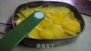 清爽盛夏——酸甜辣腌芒果片的做法步骤：4