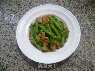 肉片炒梅豆的做法步骤：10
