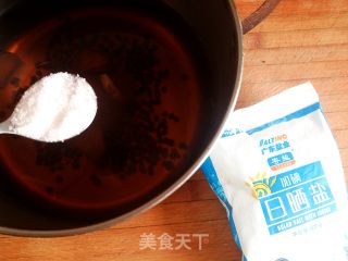 腌制咸鸡蛋的做法步骤：5