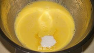 原味戚风蛋糕的做法步骤：4