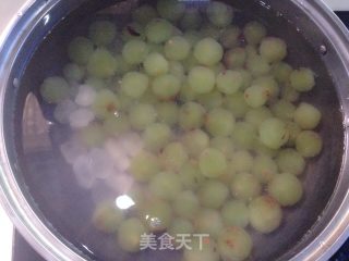 冰糖葡萄糖水的做法步骤：4