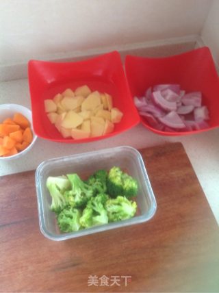 椰香咖喱鲜虾意面的做法步骤：4