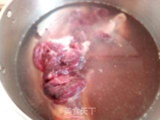 酱牛肉的做法步骤：1
