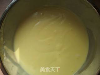 戚风纸杯蛋糕的做法步骤：7