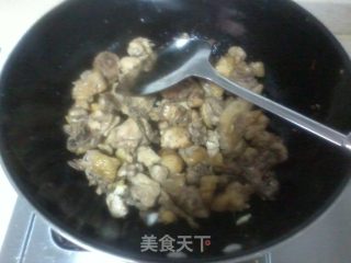 香菇烧鸡的做法步骤：3