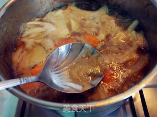 日式咖喱牛肉饭-简单的暖心食物的做法步骤：6