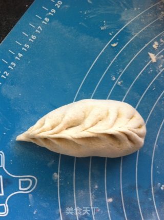 虾仁柳叶包的做法步骤：9