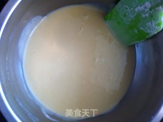 原味戚风蛋糕的做法步骤：7