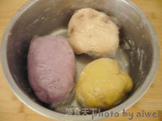 三色玫瑰花馒头的做法步骤：6