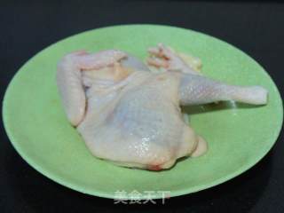 香菇焖鸡的做法步骤：1