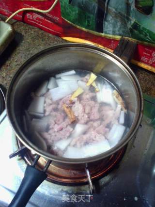 白萝卜肉丝汤的做法步骤：6