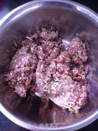翡翠柳叶肉包的做法步骤：4