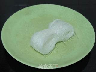 排骨粉丝菌菇汤的做法步骤：3