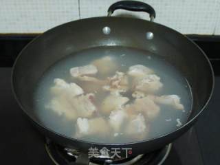 排骨粉丝菌菇汤的做法步骤：5