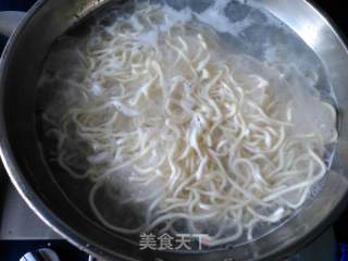 青菜肉丝炒面的做法步骤：3