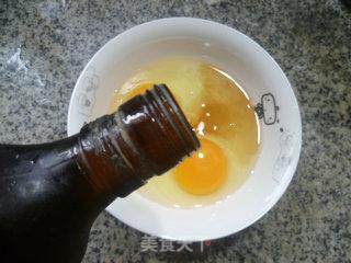 鸡蛋炒冻豆腐的做法步骤：2