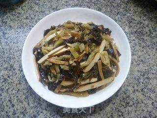 榨菜黑木耳炒香干的做法步骤：10