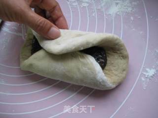 黑芝麻馅全麦面包的做法步骤：10