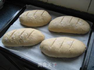 黑芝麻馅全麦面包的做法步骤：15