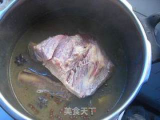夏季版牛肉面的做法步骤：7