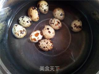 鹌鹑蛋小兔子的做法步骤：1