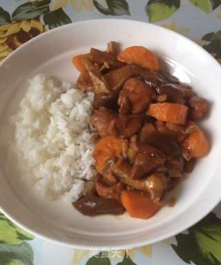 香菇鸡肉饭的做法步骤：1