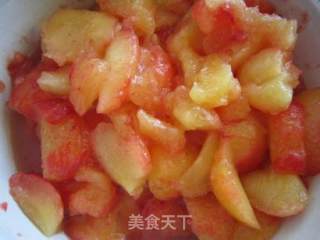 酸酸甜甜——李子酱的做法步骤：2