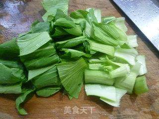 青菜淡菜鸡蛋汤的做法步骤：3