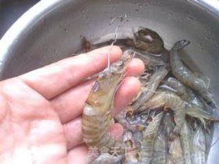 香芹爆炒虾的做法步骤：4