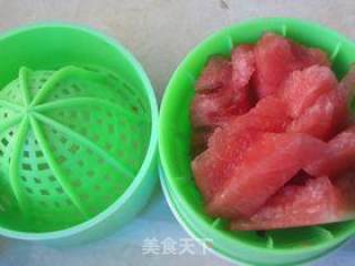 西瓜葡萄冻的做法步骤：1